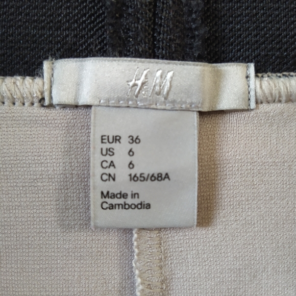 White Lace Belted Waistband Pencil Skirt - Picture 5 of 5